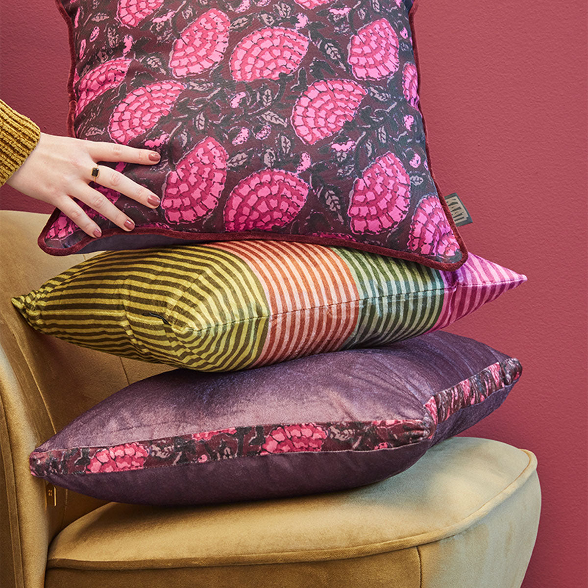 KAAT Amsterdam Boline Aubergine Velvet Oblong Filled Cushion – 40 x 60cm