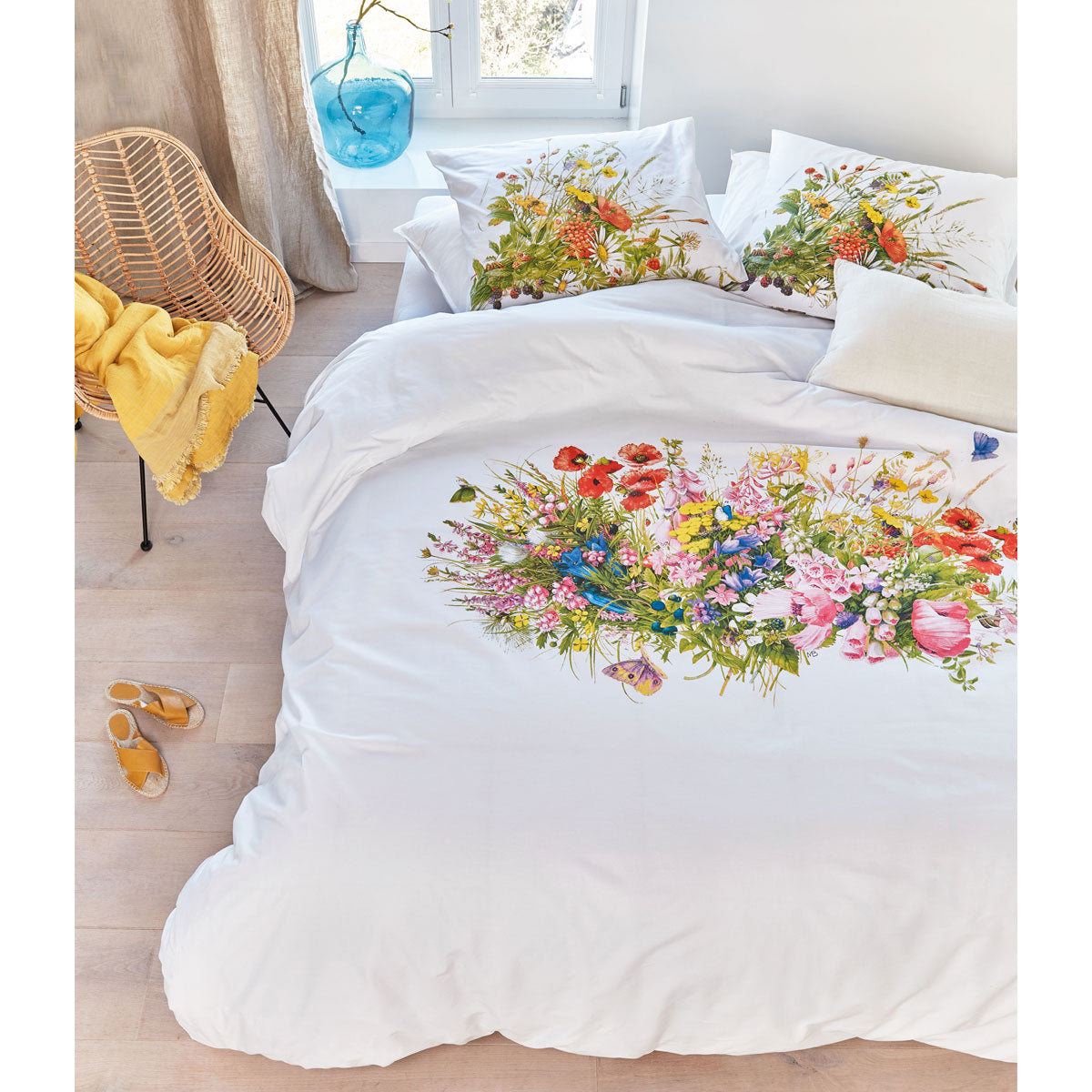 Marjolein Bastin Floral Print Cotton Quilt Cover Set Queen - Wildflowers & Butterflies - SuperSaverAU - view 1
