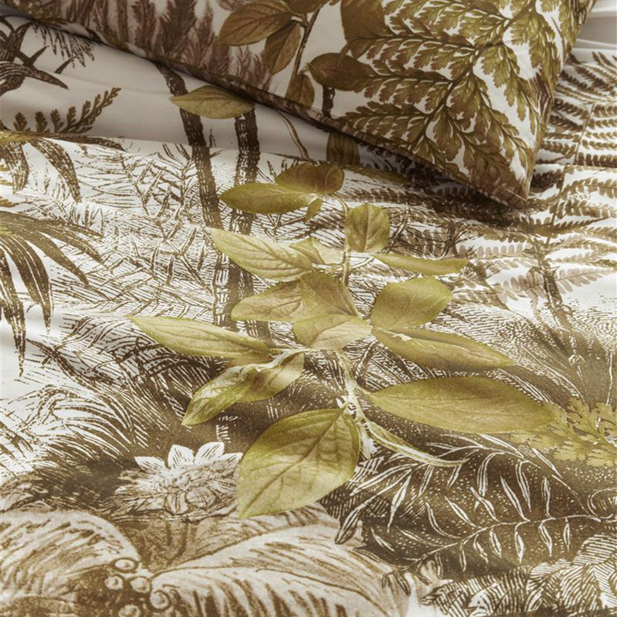 Bedding House Caribe Ochre Cotton Quilt Cover Set Queen - Tropical Print Design - SuperSaverAU - view 2