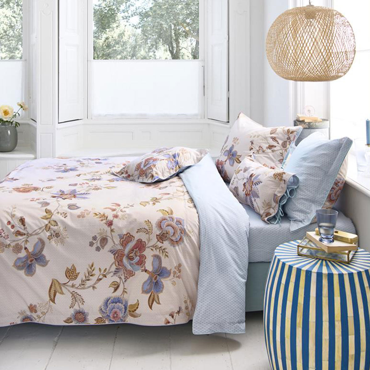 PIP Studio Cece Fiore White Cotton Quilt Cover Set Super King - Floral Design - SuperSaverAU - view 1