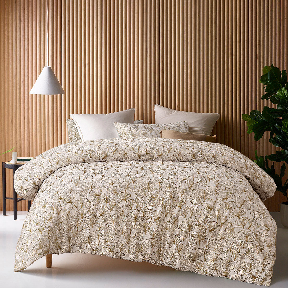 Accessorize Eden Jacquard Quilt Cover Set King - Foliage Design, Polyester - SuperSaverAU - view 1