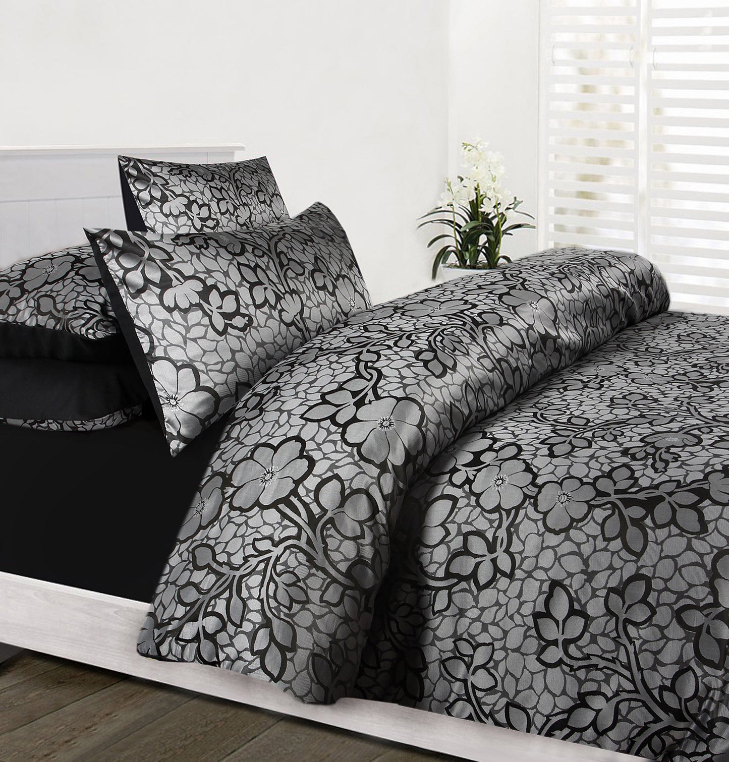 EMMA Quilt Cover Set Black Double - Jacquard Satin Polyester, Soft Feel, Machine Washable