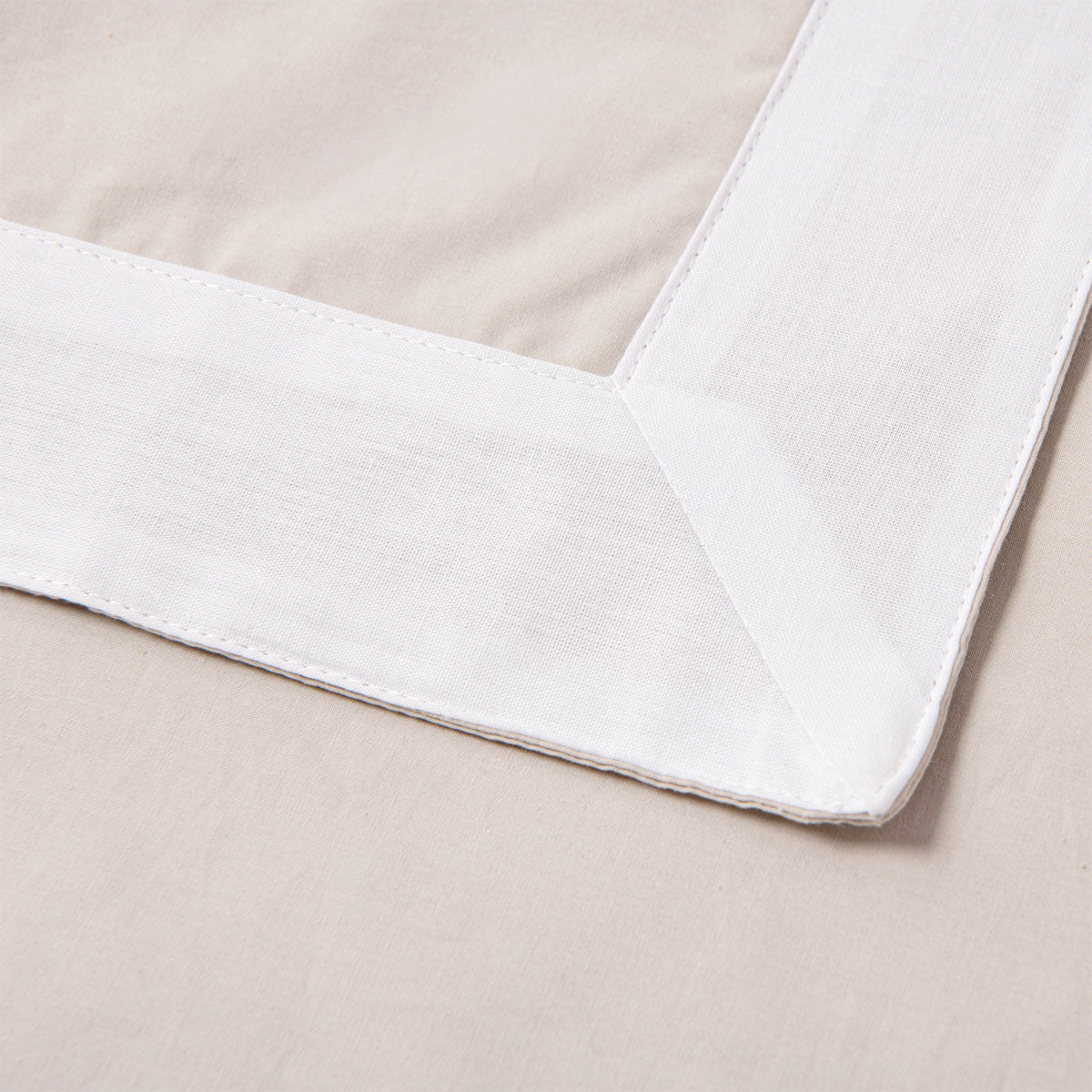 Accessorize White/Natural Tailored Hotel Deluxe Cotton Quilt Cover Set Queen - SuperSaverAU - view 3