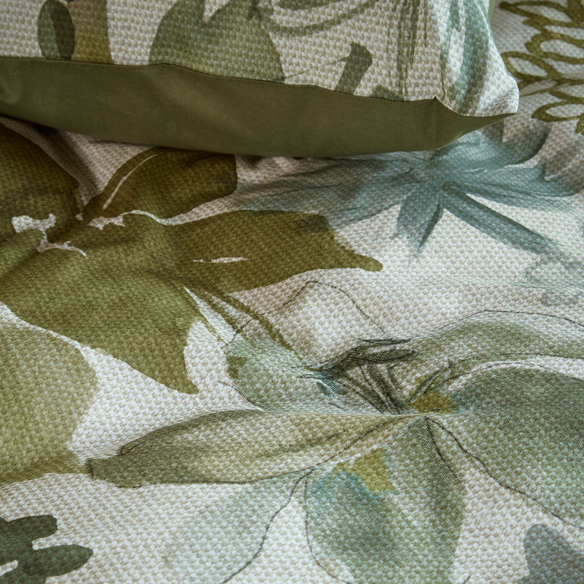 Bedding House Lilian Queen Cotton Percale Quilt Cover Set - Green Foliage - SuperSaverAU - view 4
