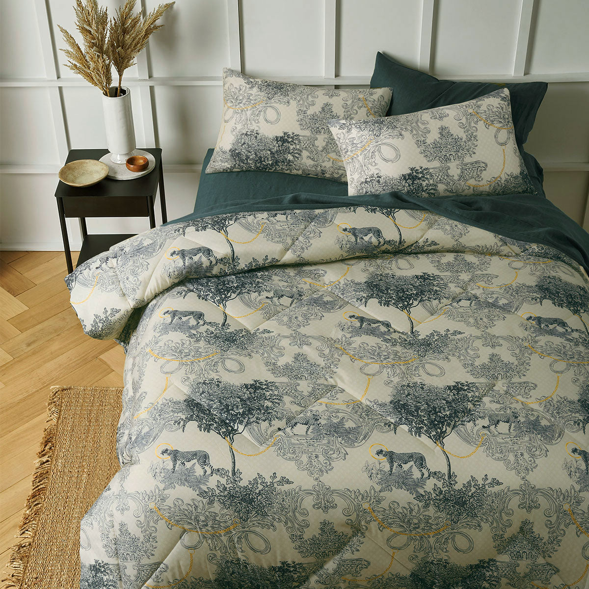 Big Sleep Matteo Printed Quilt Cover Set King - Damask Print, 180 Thread Count