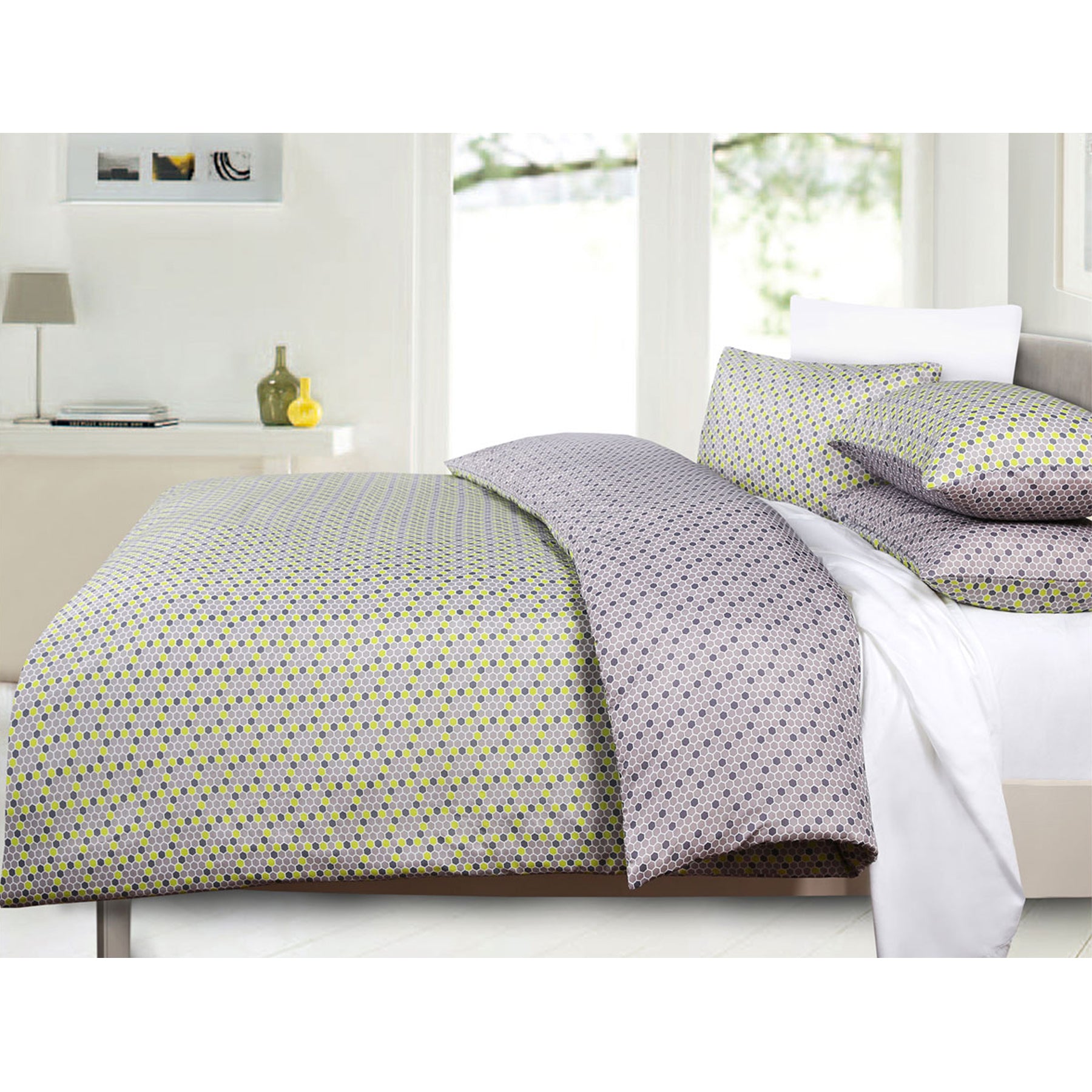 Mode Honeycomb Reversible Quilt Cover Set - King, Soft Feel Microfibre, Machine Washable - SuperSaverAU - view 1