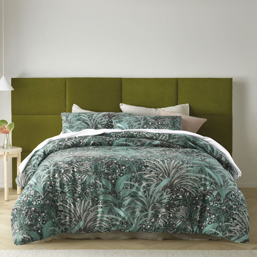 Accessorize Palm Leopard Green Digital Printed Cotton Quilt Cover Set Queen - SuperSaverAU - view 1