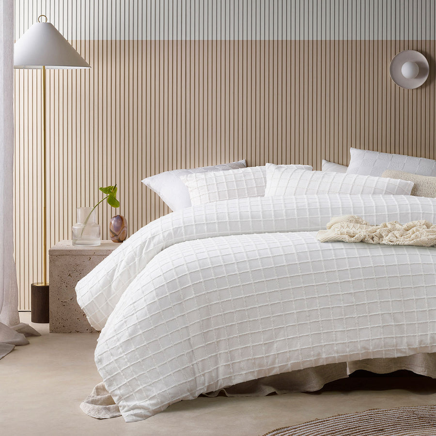 Vintage Design Homewares Parquet White Quilt Cover Set King - Polyester Cotton, Grid Pattern - SuperSaverAU - view 1
