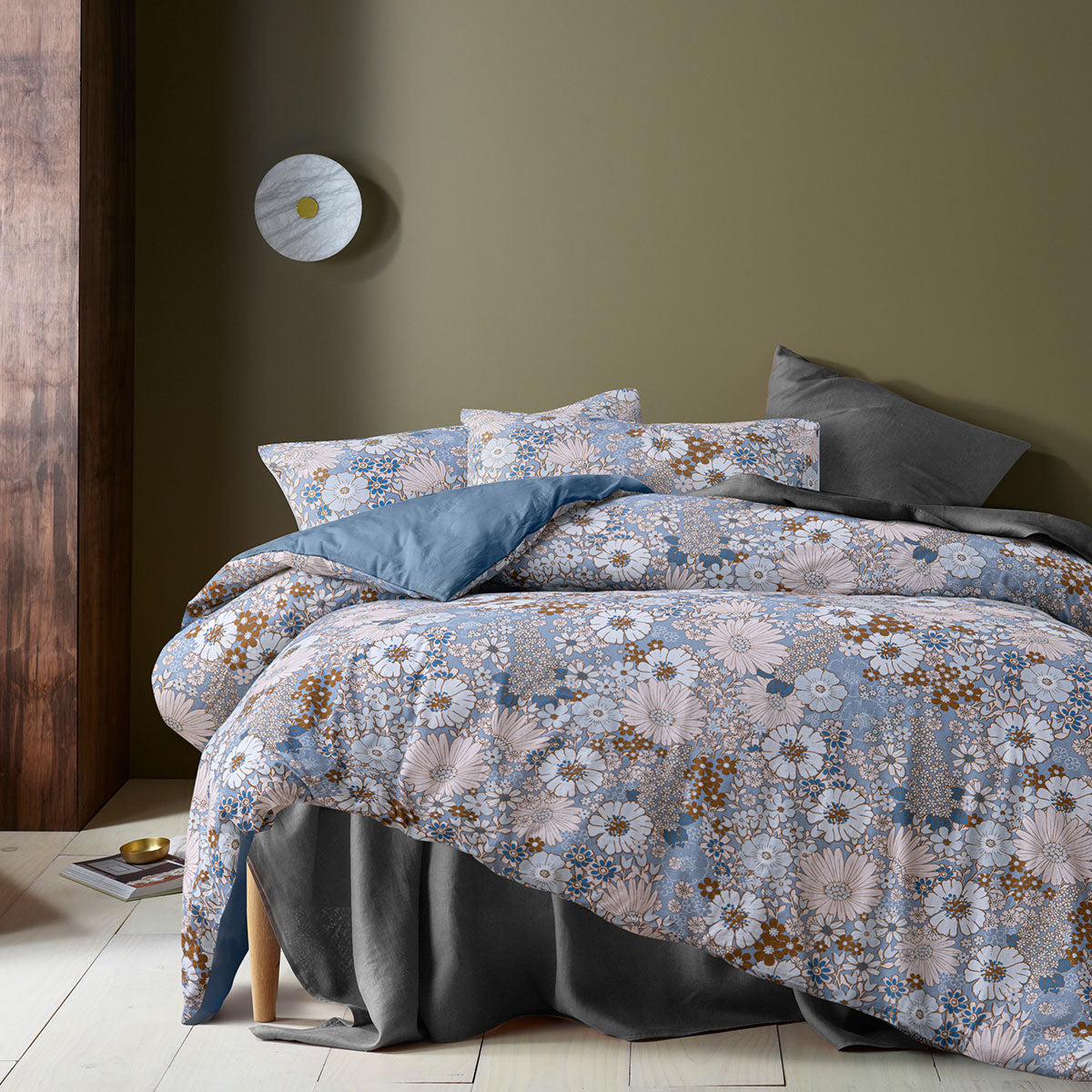 Accessorize Rainbow Garden Blue Washed Cotton Quilt Cover Set King - Floral Design - SuperSaverAU - view 1