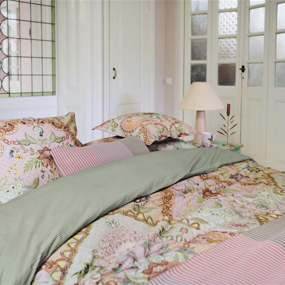 PIP Studio Saluti Grandi Pastel Cotton Quilt Cover Set King - Floral Print Design - SuperSaverAU - view 2