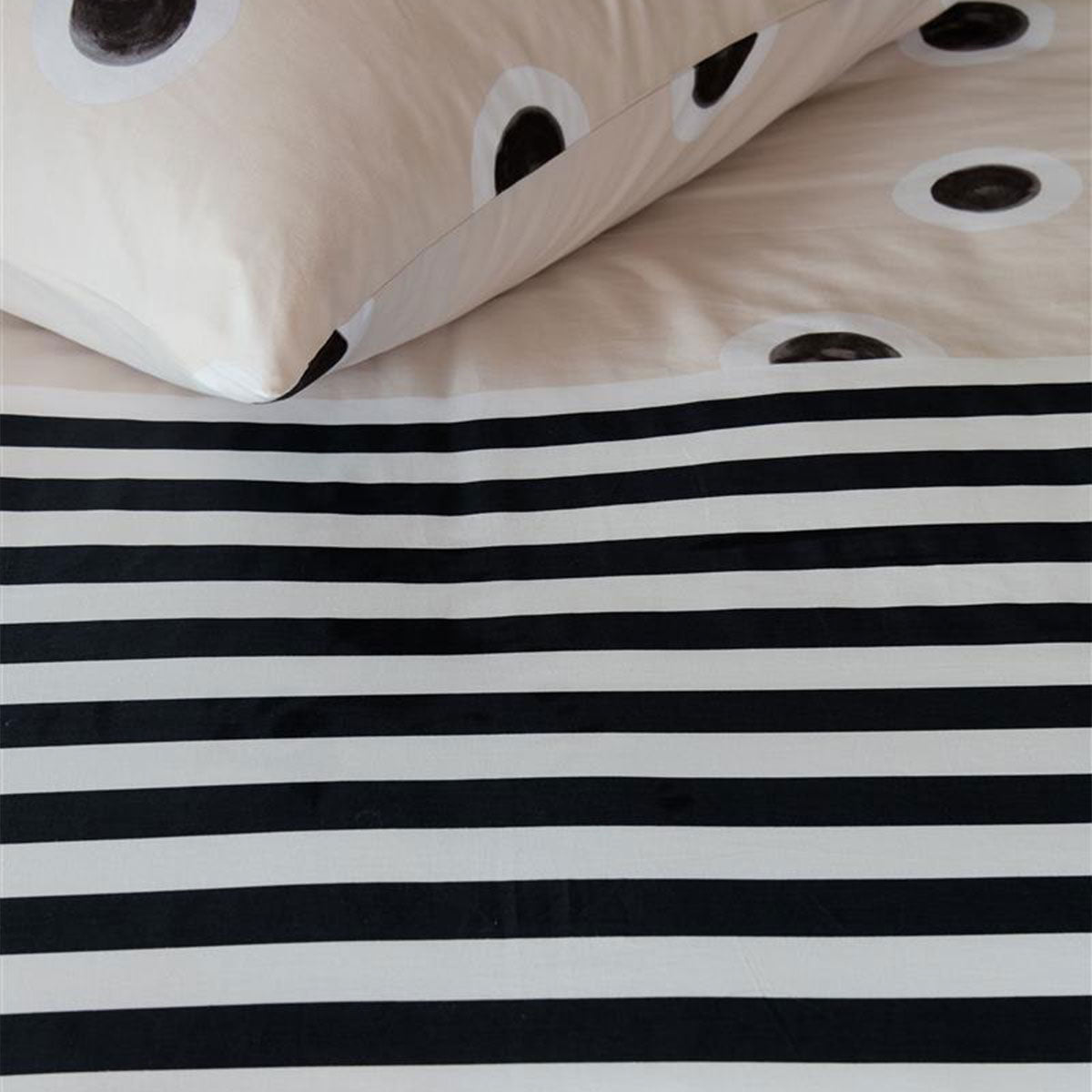 VTWonen Stripe and Eye Natural Cotton Quilt Cover Set King - Dots & Stripes Design - SuperSaverAU - view 3