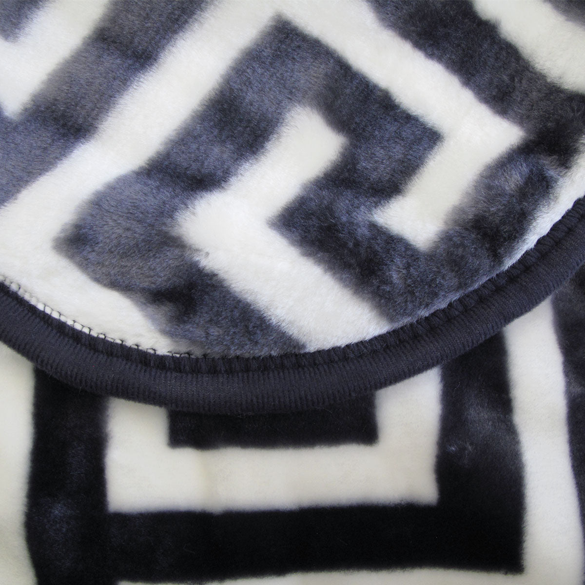 Bloomington 800GSM Greek Key Charcoal Winter Mink Blanket Double