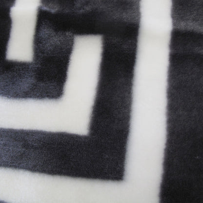 Bloomington 800GSM Greek Key Charcoal Winter Mink Blanket King - 1 Ply