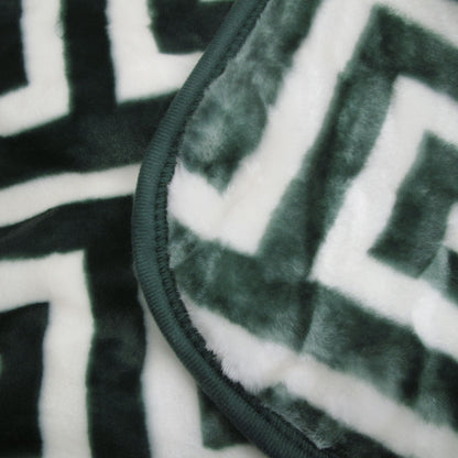Bloomington 800GSM Greek Key Green Winter Mink Blanket Double - 160 x 200cm
