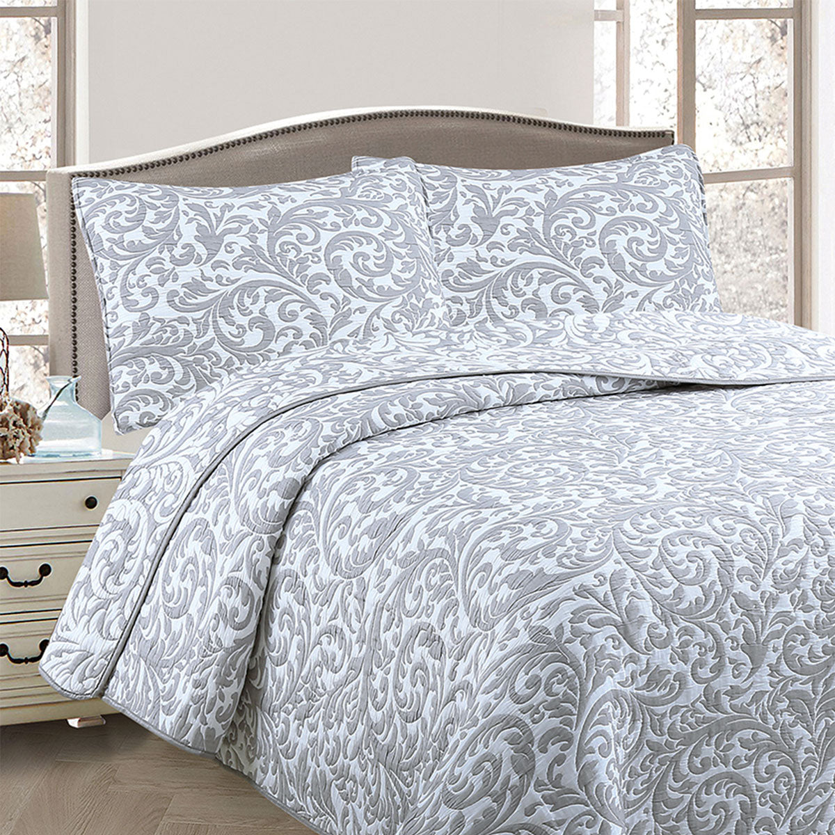 Jane Barrington Grey & White Lightly Quilted Jacquard Reversible Coverlet Set Queen - SuperSaverAU - view 1
