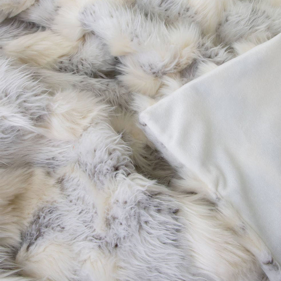 J Elliot Home Arctic Luxury Faux Fur Throw 130 x 160cm - Cream/Grey - SuperSaverAU - view 1