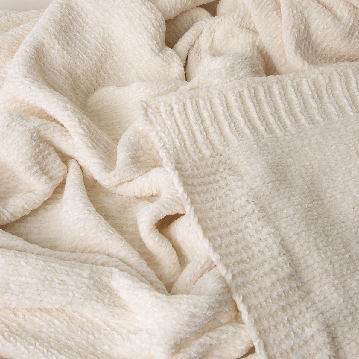 J Elliot Home Leslie Chenille Throw 130 x 160 cm - Soft Touch Polyester, Ivory - SuperSaverAU - view 1