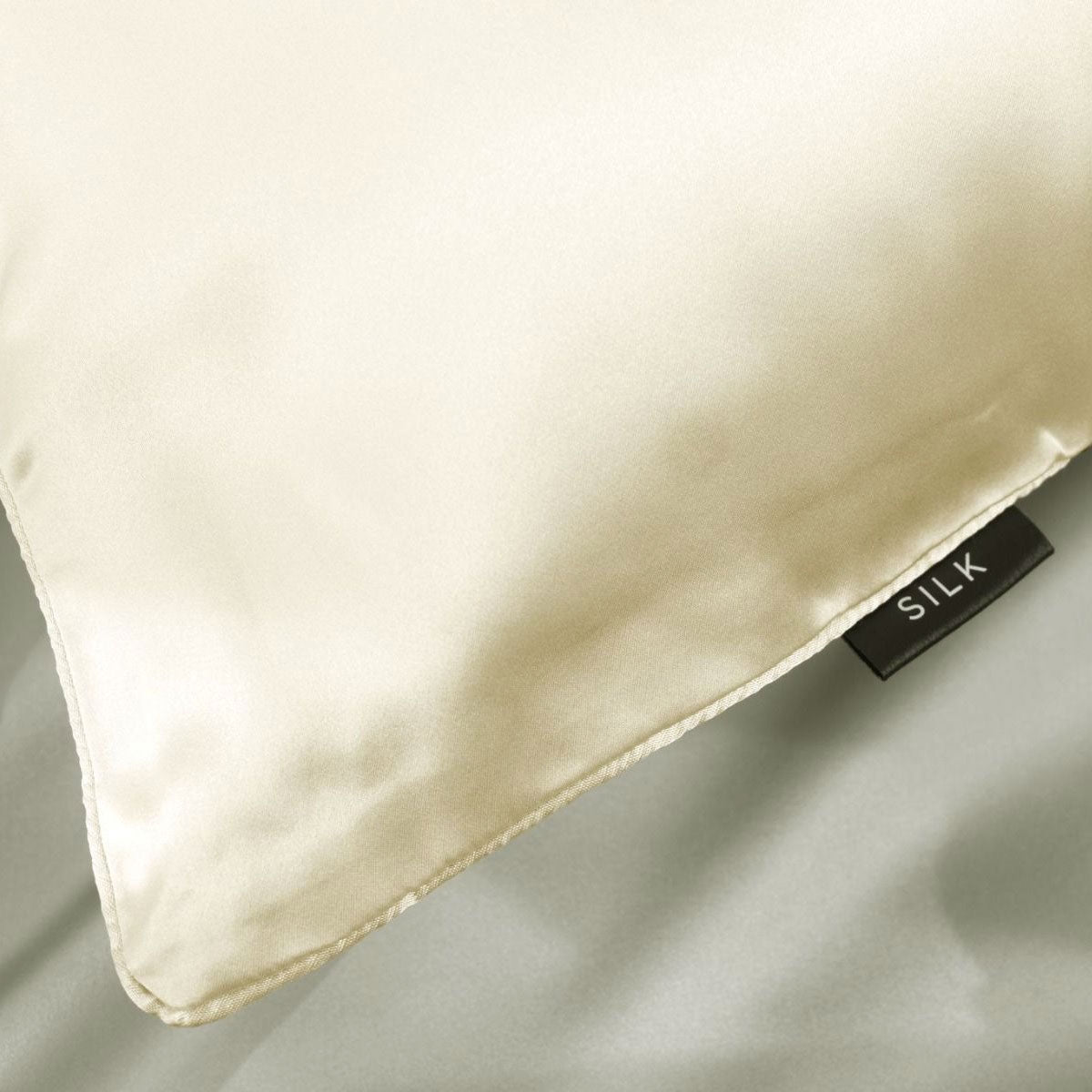 Ardor Mulberry Silk Standard Pillowcase 51 x 76 cm - Ivory Dreams, Solid Colour