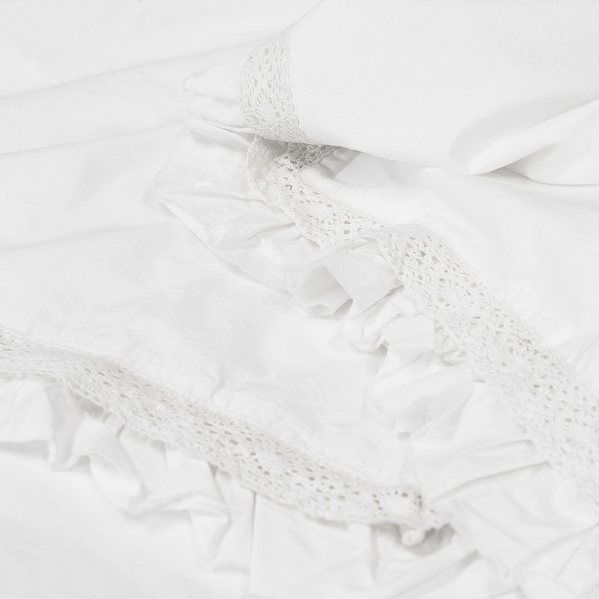 Algodon Adele White Cotton Ruffle Quilt Cover Set – King