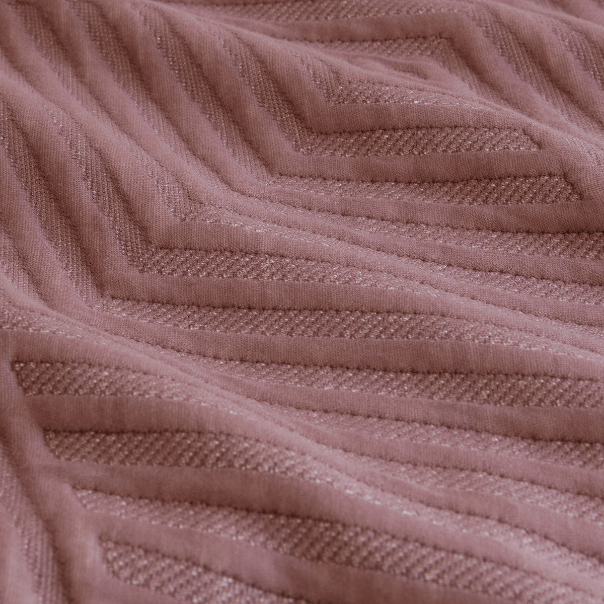 Ardor Geo Quilt Cover Set King - Alton Burlwood Jacquard Embossed Design - SuperSaverAU - view 1