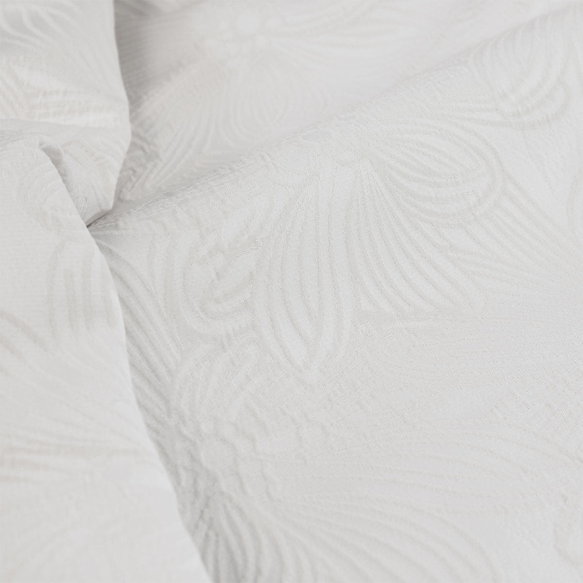Ardor Avena White Floral Jacquard Quilt Cover Set – King