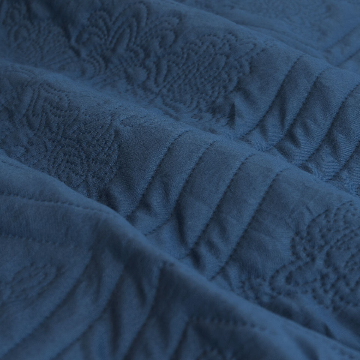 Ardor Eddison Cornflower Light Quilted Embossed Quilt Cover Set King - SuperSaverAU - view 3