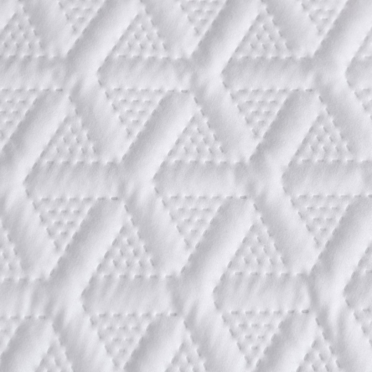 Ardor Leonardo White Embossed Quilt Cover Set Double - Geometric Design, Polyester - SuperSaverAU - view 1