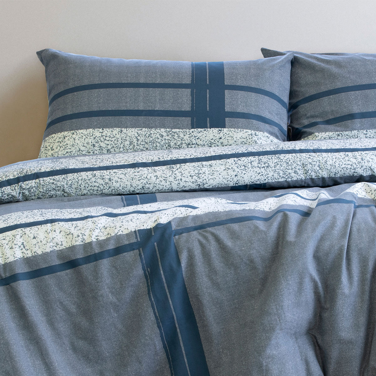 Ardor Quilt Cover Set Navy Queen - Geometric Print, Polyester Cotton - SuperSaverAU - view 2