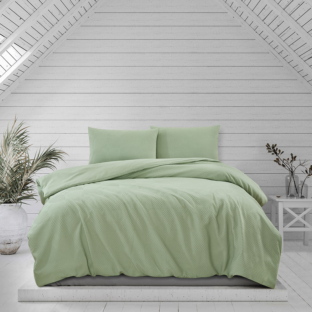 Ardor Quilt Cover Set Queen - Pale Green Embossed Tropical Design - SuperSaverAU - view 1