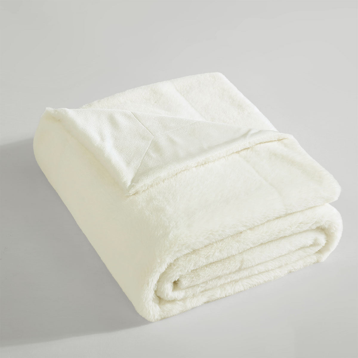 Ardor Benz Faux Fur Throw Rug – Cream Sherpa Reverse 130 x 170cm