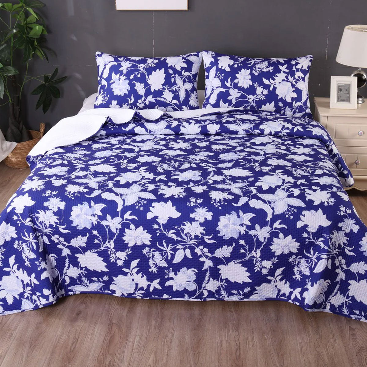 Ramesses Spring Blue 3 Pcs Bamboo Blend Reversible Comforter Set King - SuperSaverAU - view 1