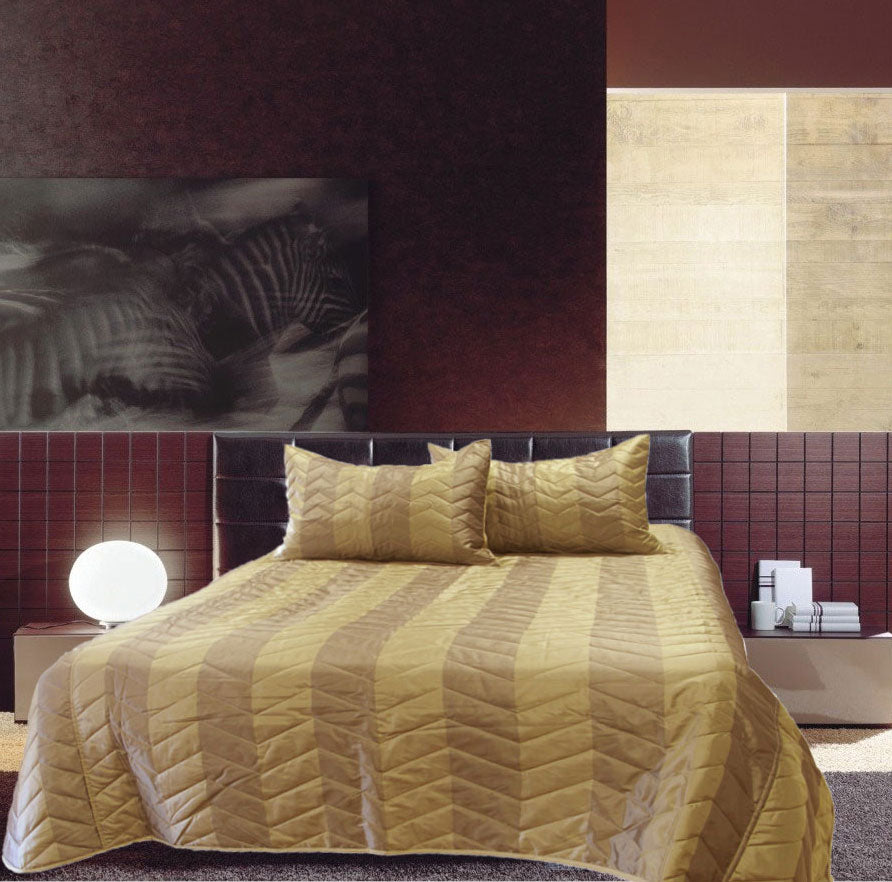 Rapee Faux Silk Coverlet Set Zig Zag Gold - Queen, Quilted Pattern, Machine Washable - SuperSaverAU - view 1