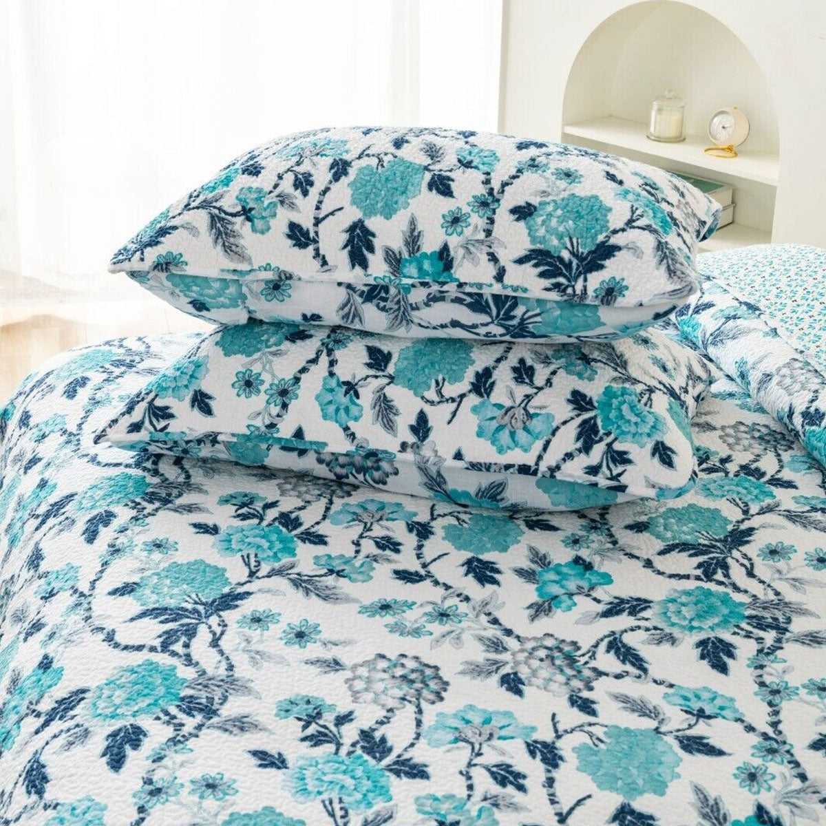 100% Cotton Lightly Quilted Coverlet Set Delta Queen 230 x 250 cm - Floral Design - SuperSaverAU - view 2