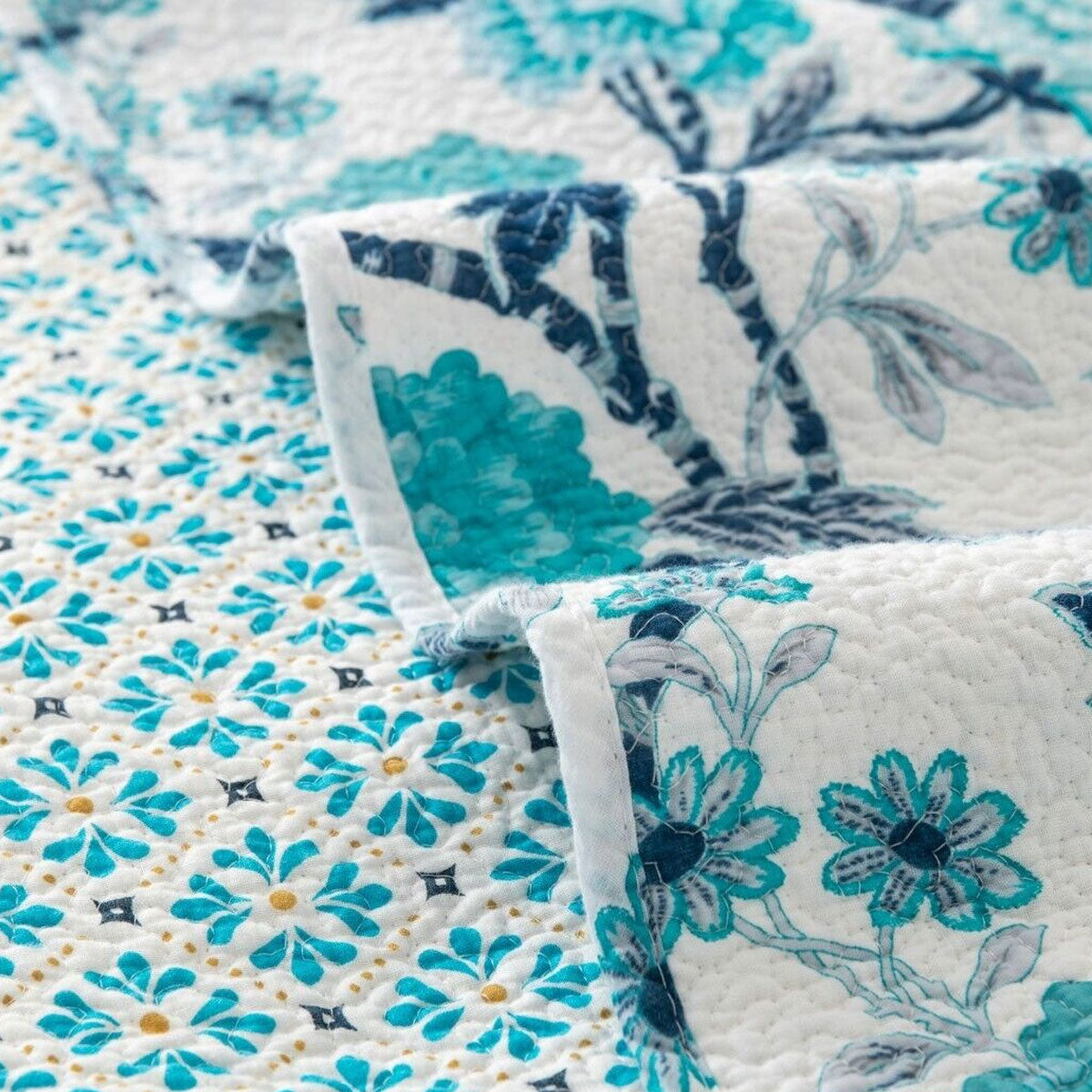 100% Cotton Lightly Quilted Coverlet Set Delta Queen 230 x 250 cm - Floral Design - SuperSaverAU - view 3
