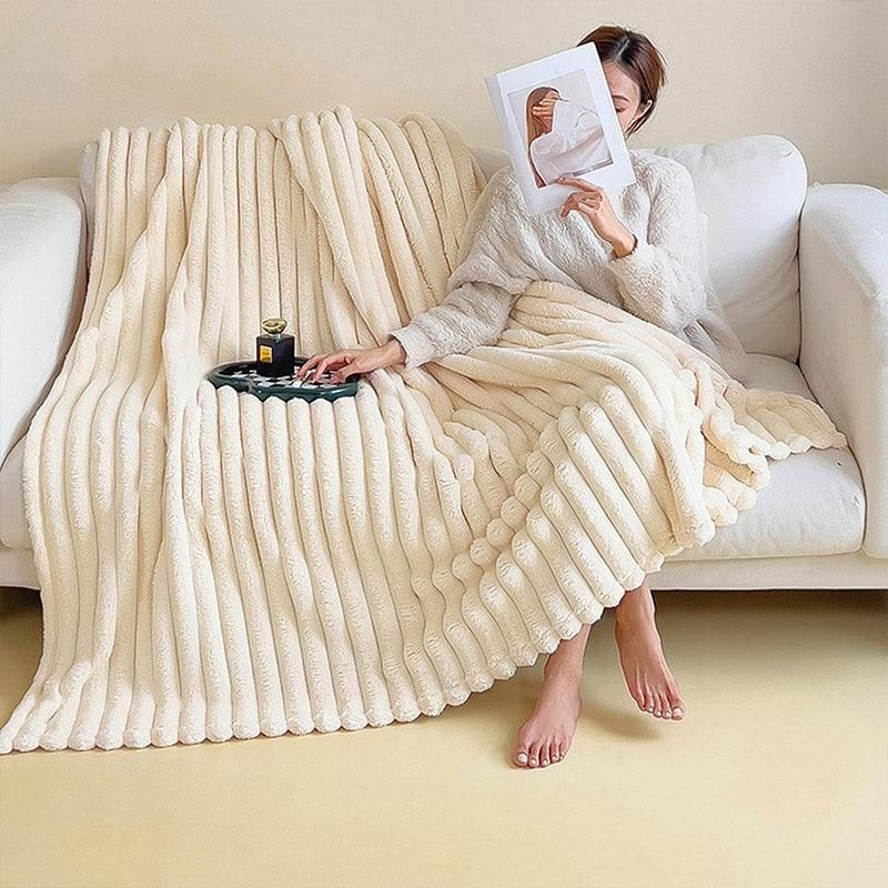 Premium Plush Throw Blanket – Khaki 100 x 150cm, Dual-Sided Texture