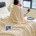 Premium Plush Throw Blanket – Khaki 150 x 200cm, Dual-Sided Texture