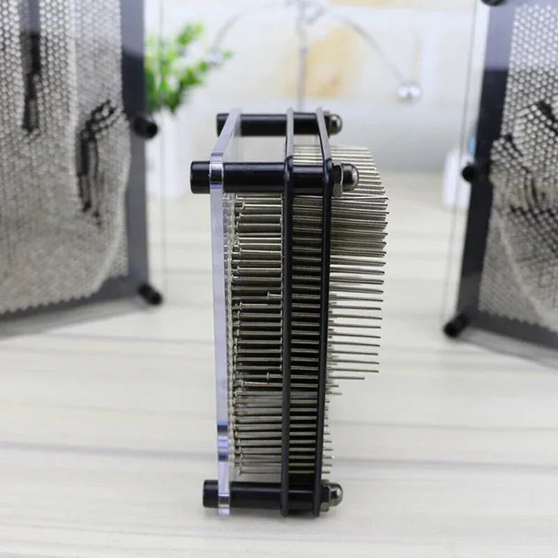 Premium 3D Metal Pin Art Board Toy – Medium 17.5 x 12.5cm