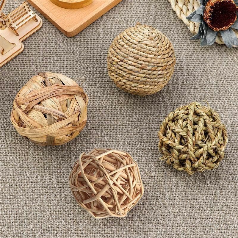 Premium Rabbit Straw Rattan Chewing Ball Pet Toys - 5pcs