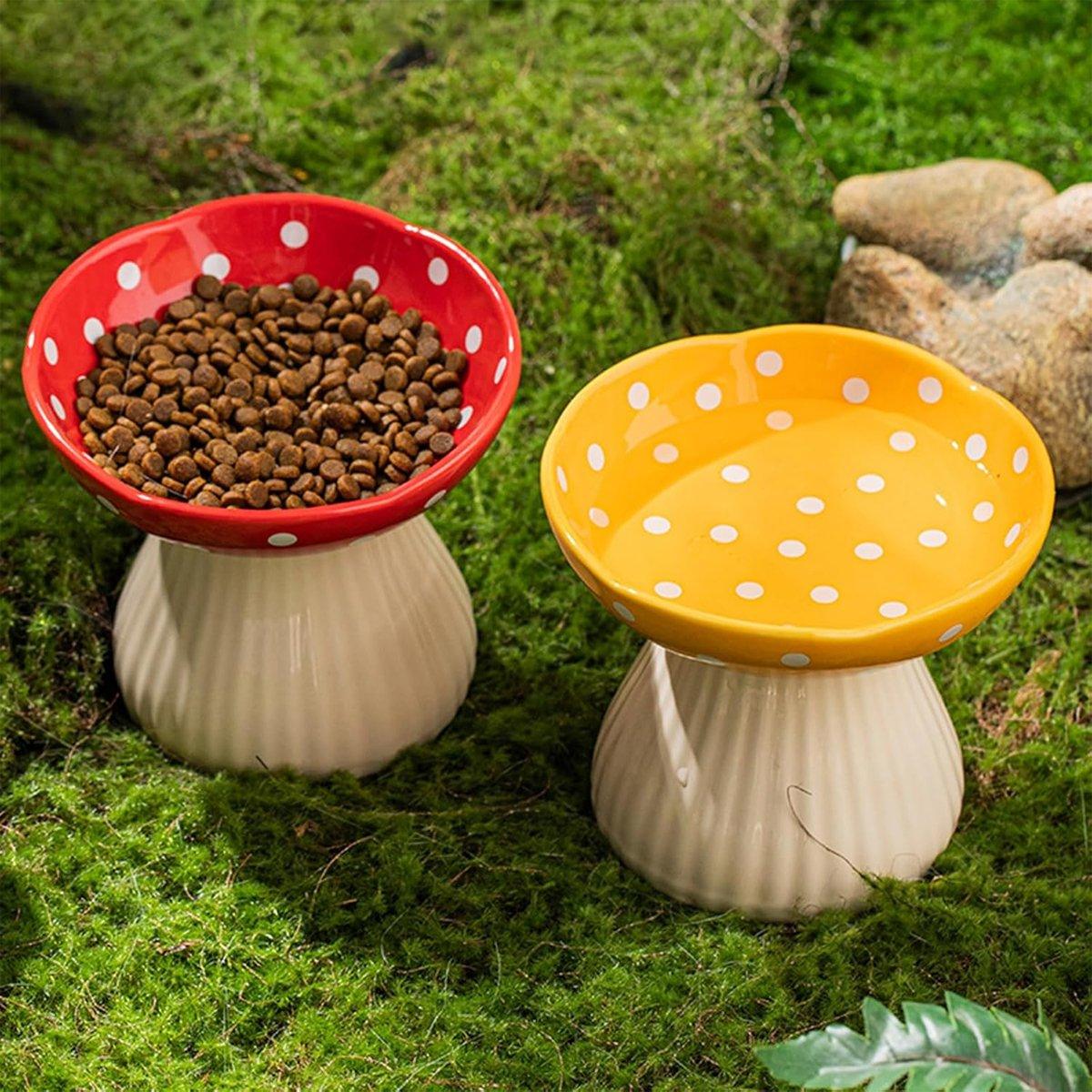 Elevated Mushroom Pet Bowl - 15 cm Resin Dish for Cats & Puppies - Yellow