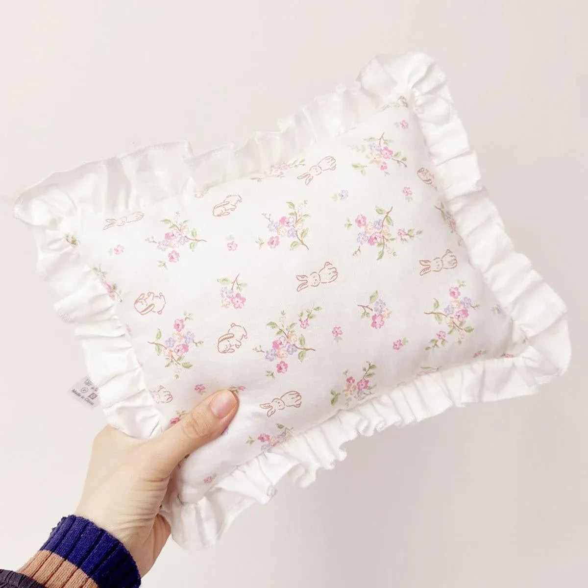 Premium Lace Cat Pillow Soft Pet Cushion - White Strawberry