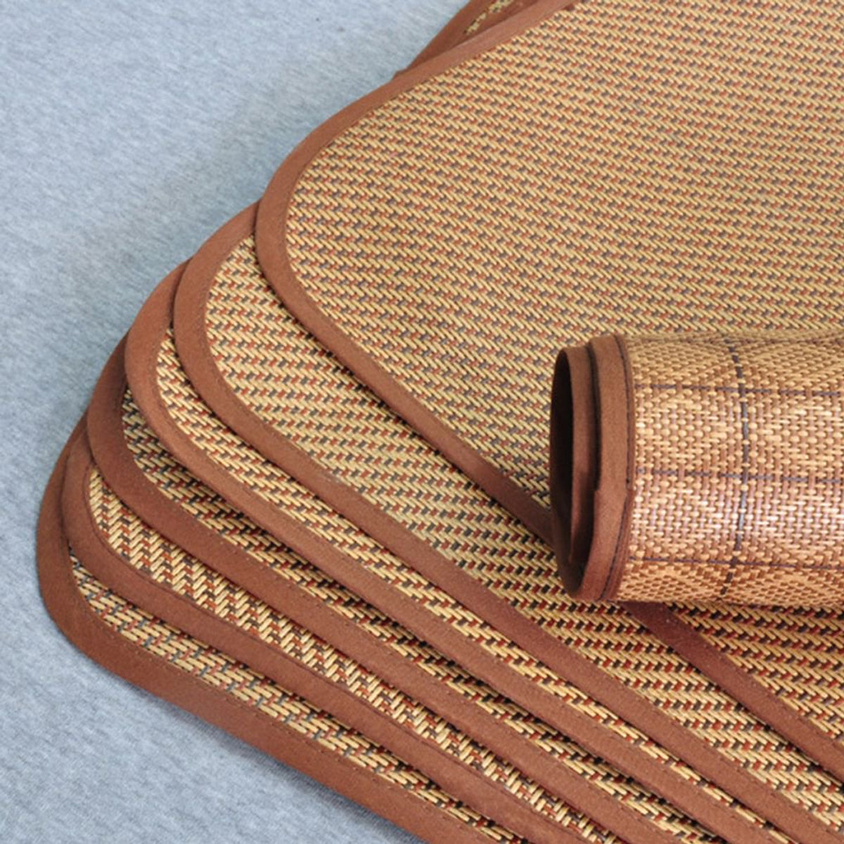 Premium Washable Pet Cooling Mat Soft Kennel Pad - 40 x 60cm