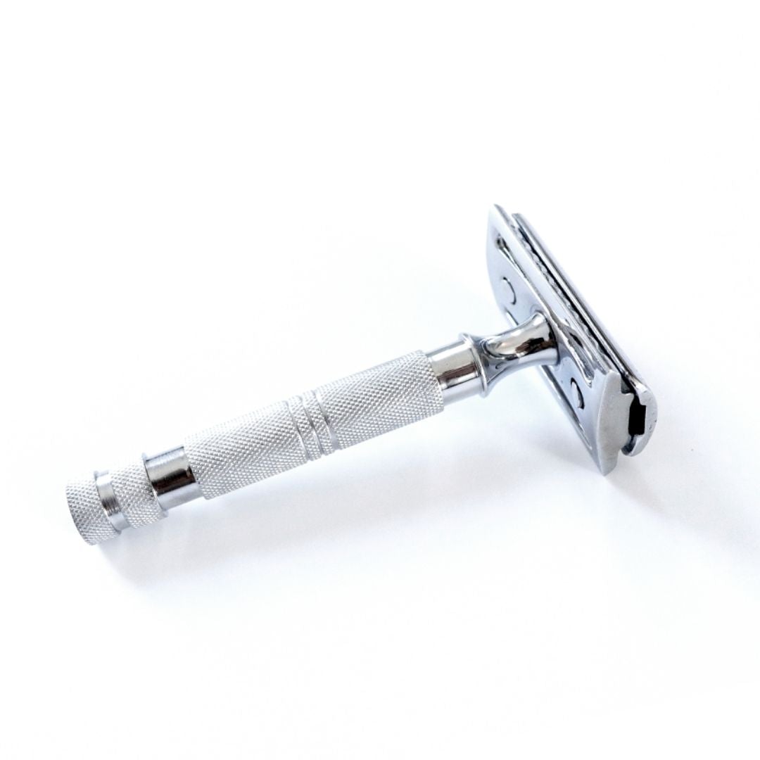 Stainless Steel Razor in Black Box - SuperSaverAU - view 1