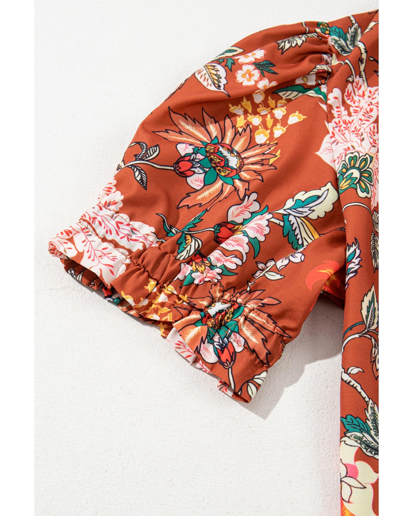 Women's Blouse: Floral V-Neck Puff Short Sleeve with Frilled Trim - Brown 4X