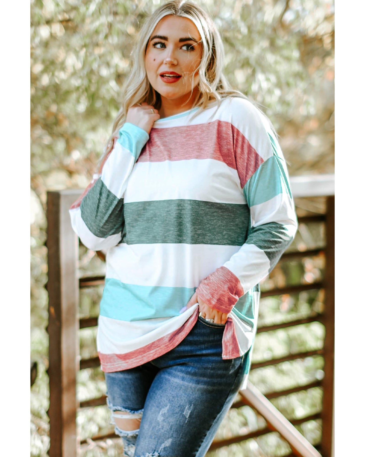 Plus Size Women's Colorblock Pullover Top with Long Sleeves - Green 2X