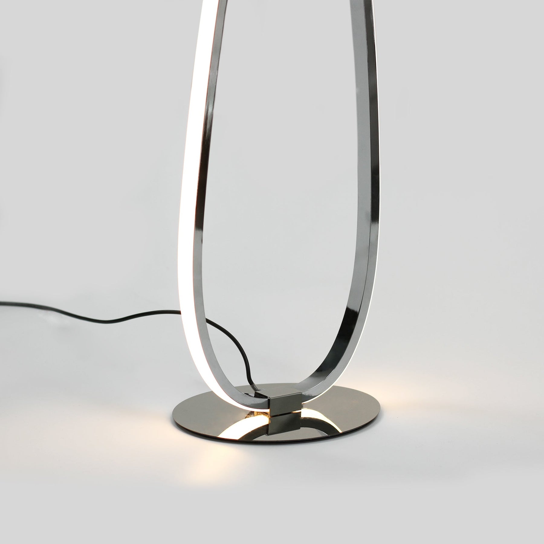Infinite LED Floor Lamp – Chrome Metal Base 130cm, 870lm