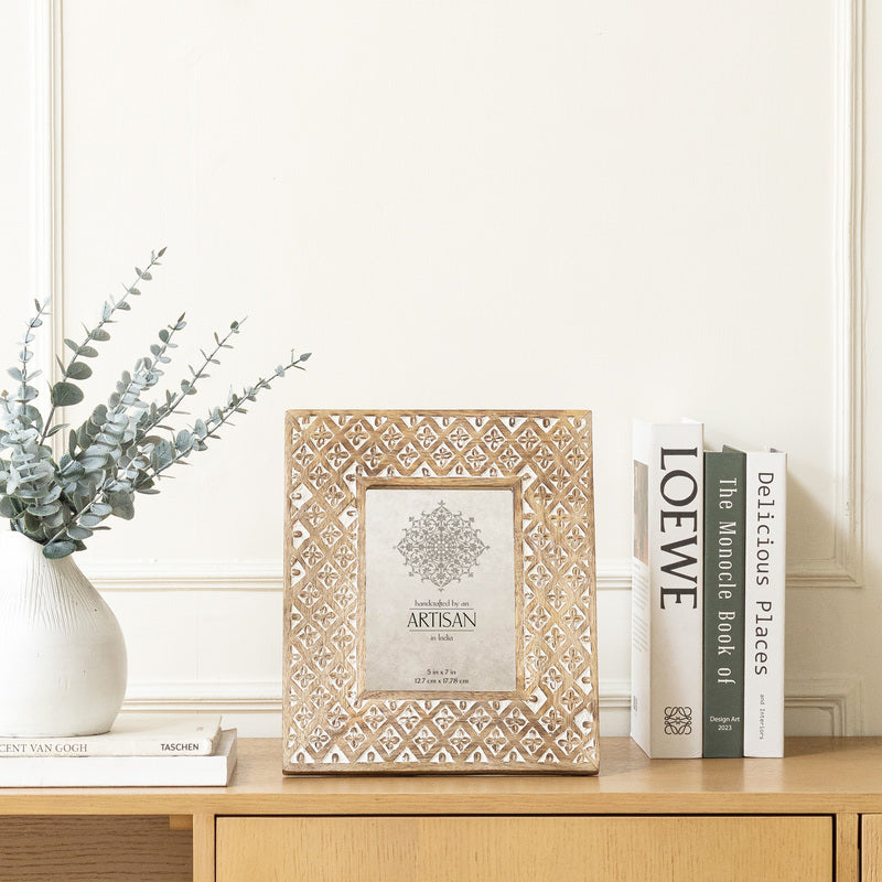 Handcrafted 5x7in 'Diamond Flower' Photoframe 29cm