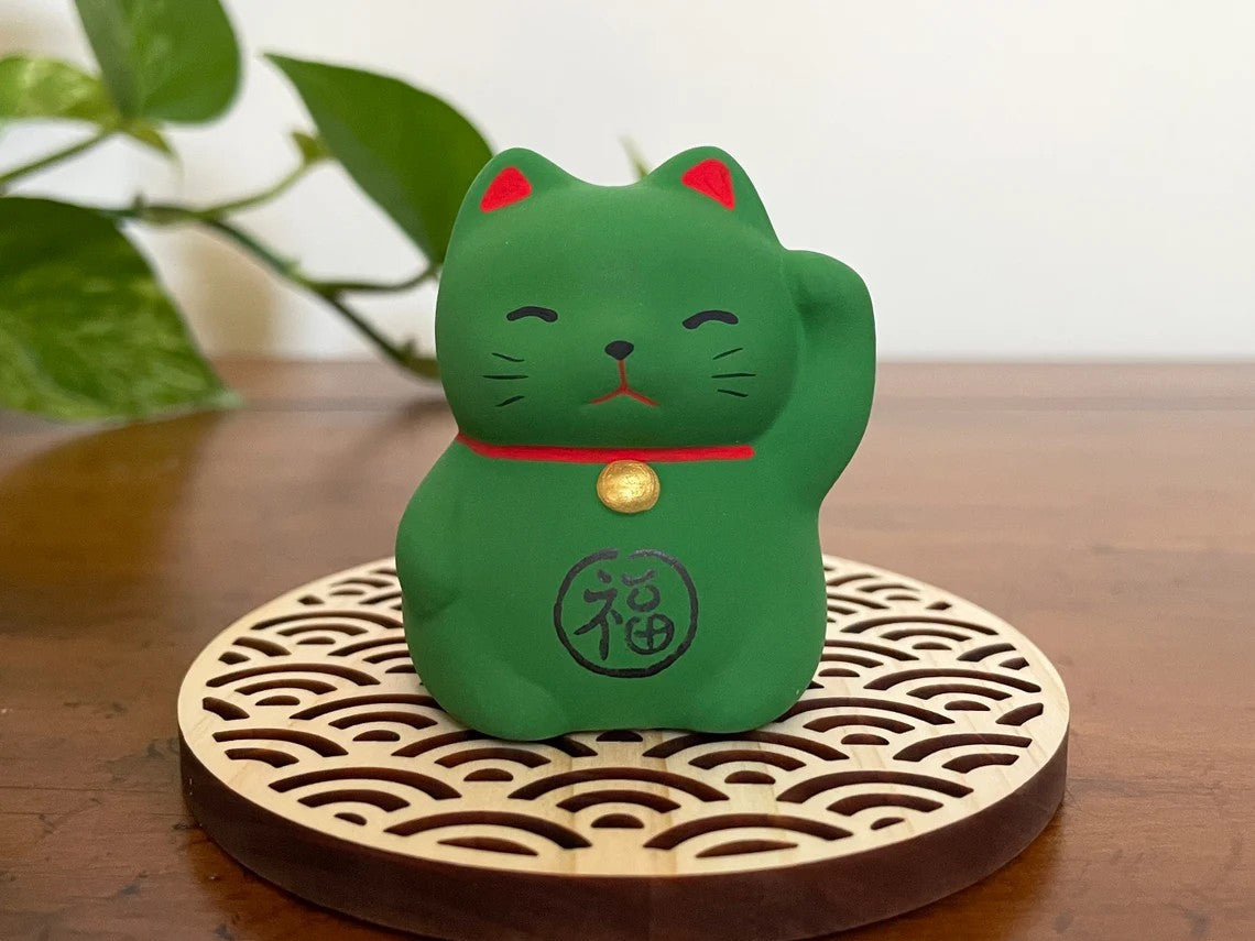 Premium 5x4.5cm Lavender Maneki Neko Okimono Lucky Cat Ornament