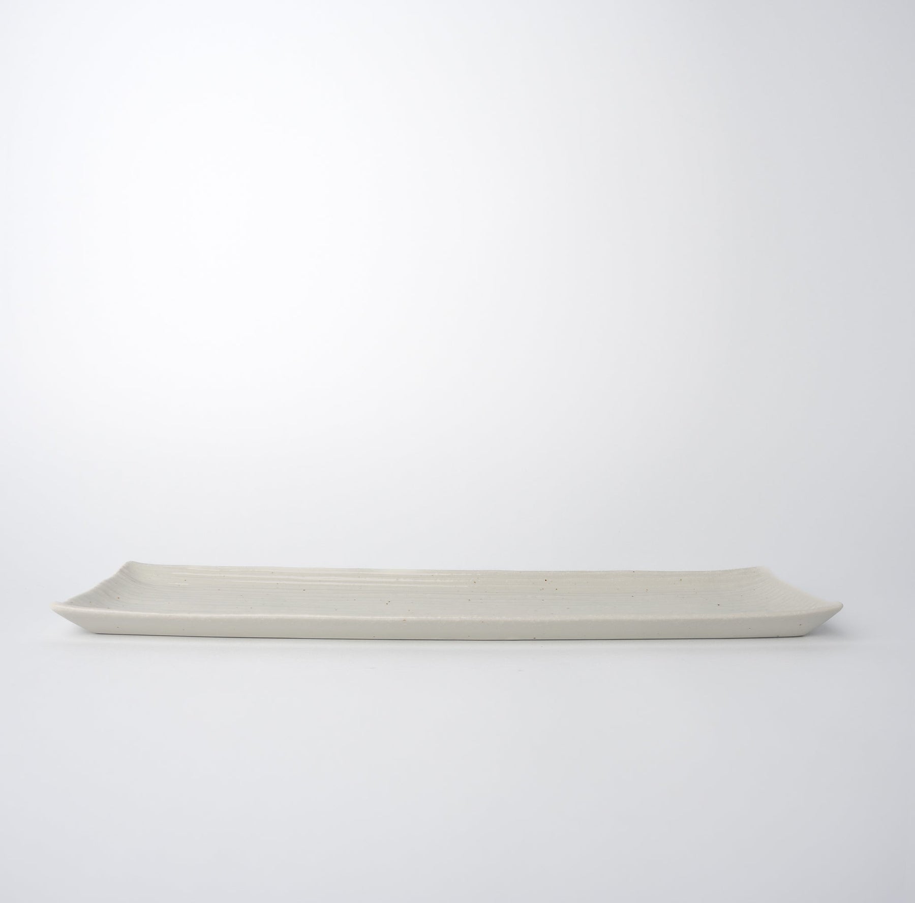 Premium 33.2cm White Contour Glaze Ceramic Sashimi Plate Dishwasher Microwave Safe