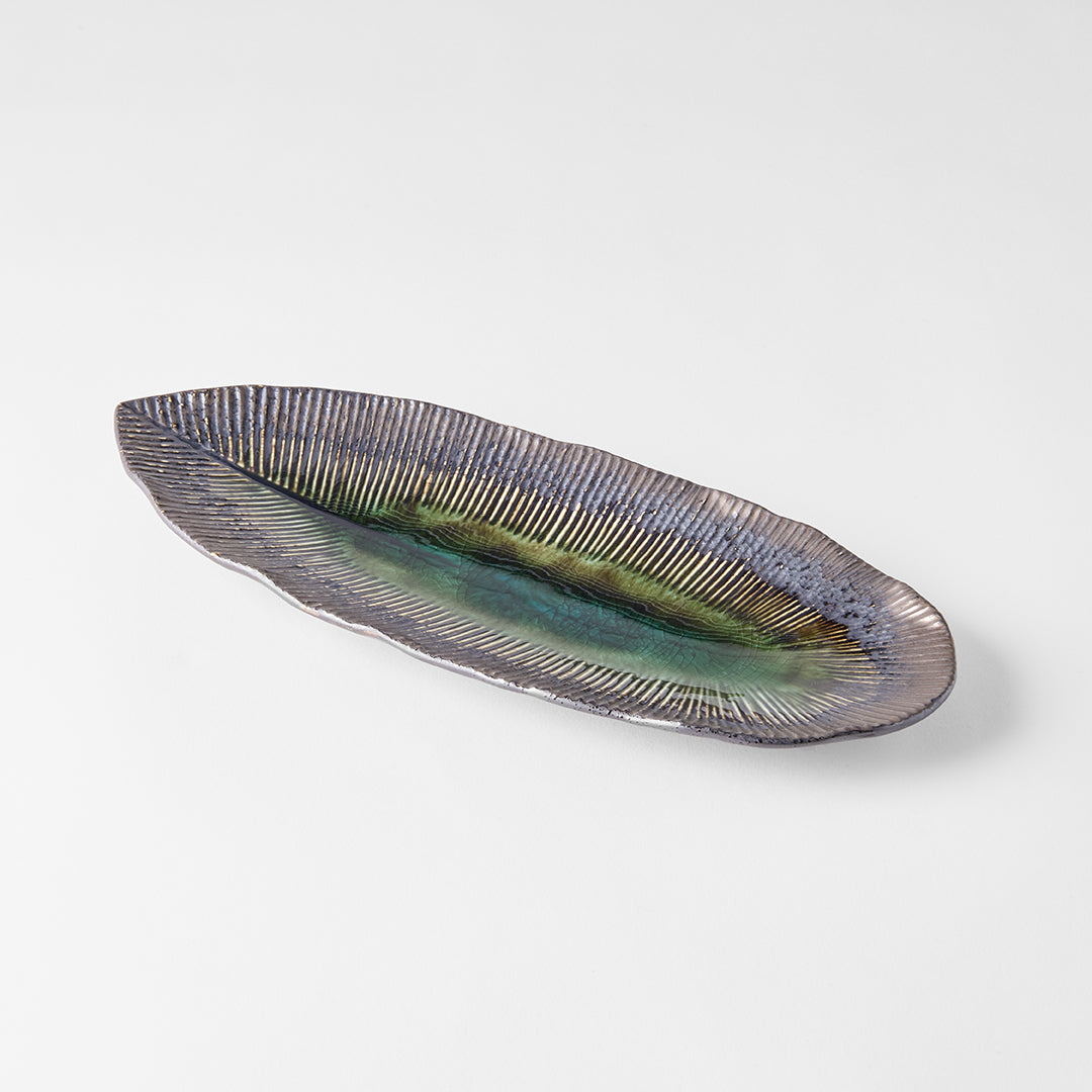 Premium Leaf Shape Ceramic Plate – Midori Ridge Glaze 32.5 x 13.5cm