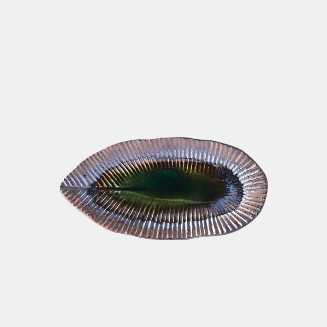 Premium Leaf Shape Ceramic Plate – Midori Ridge Glaze 21.5 x 10.5cm